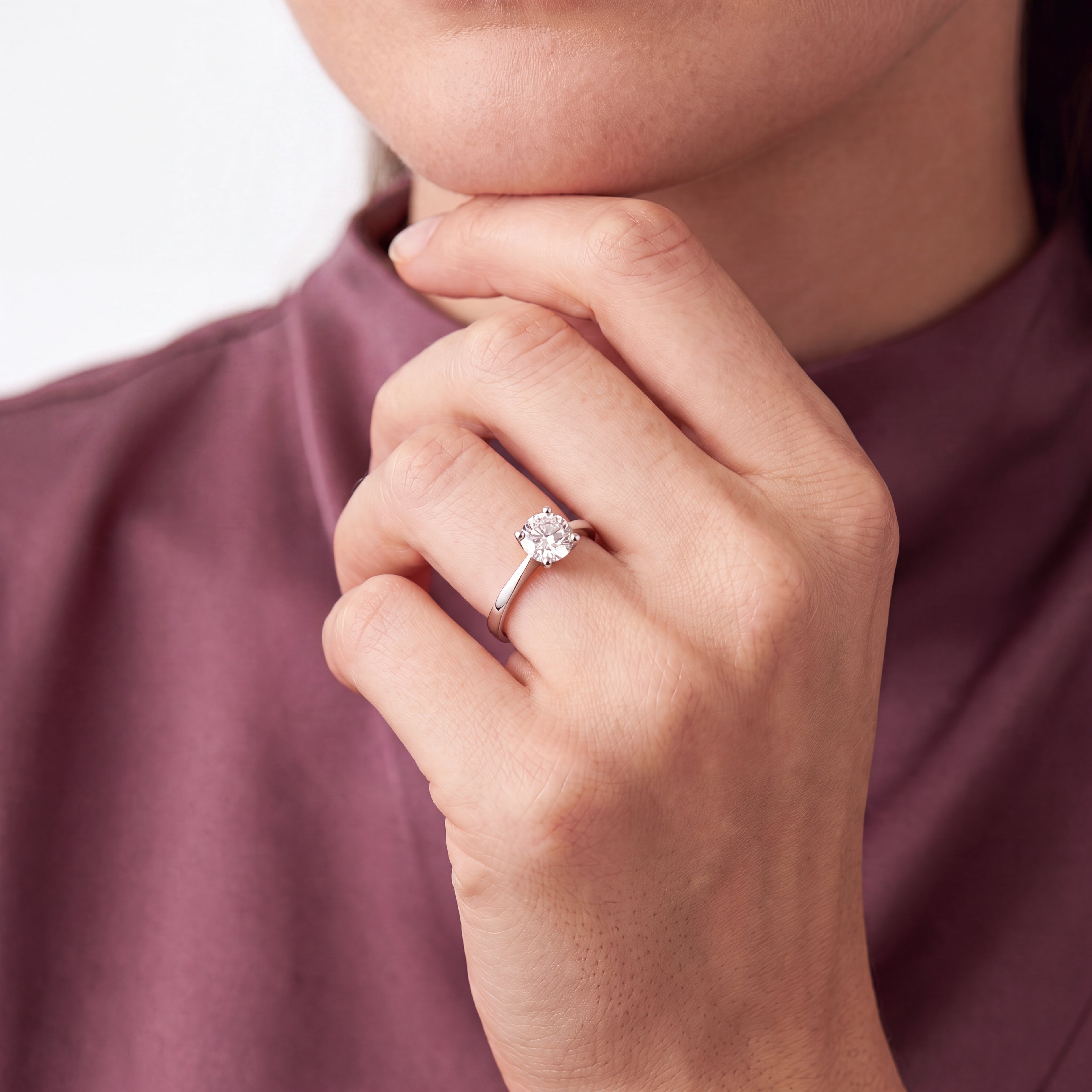 Platinum Solitaire Ring with Round Brilliant Diamond