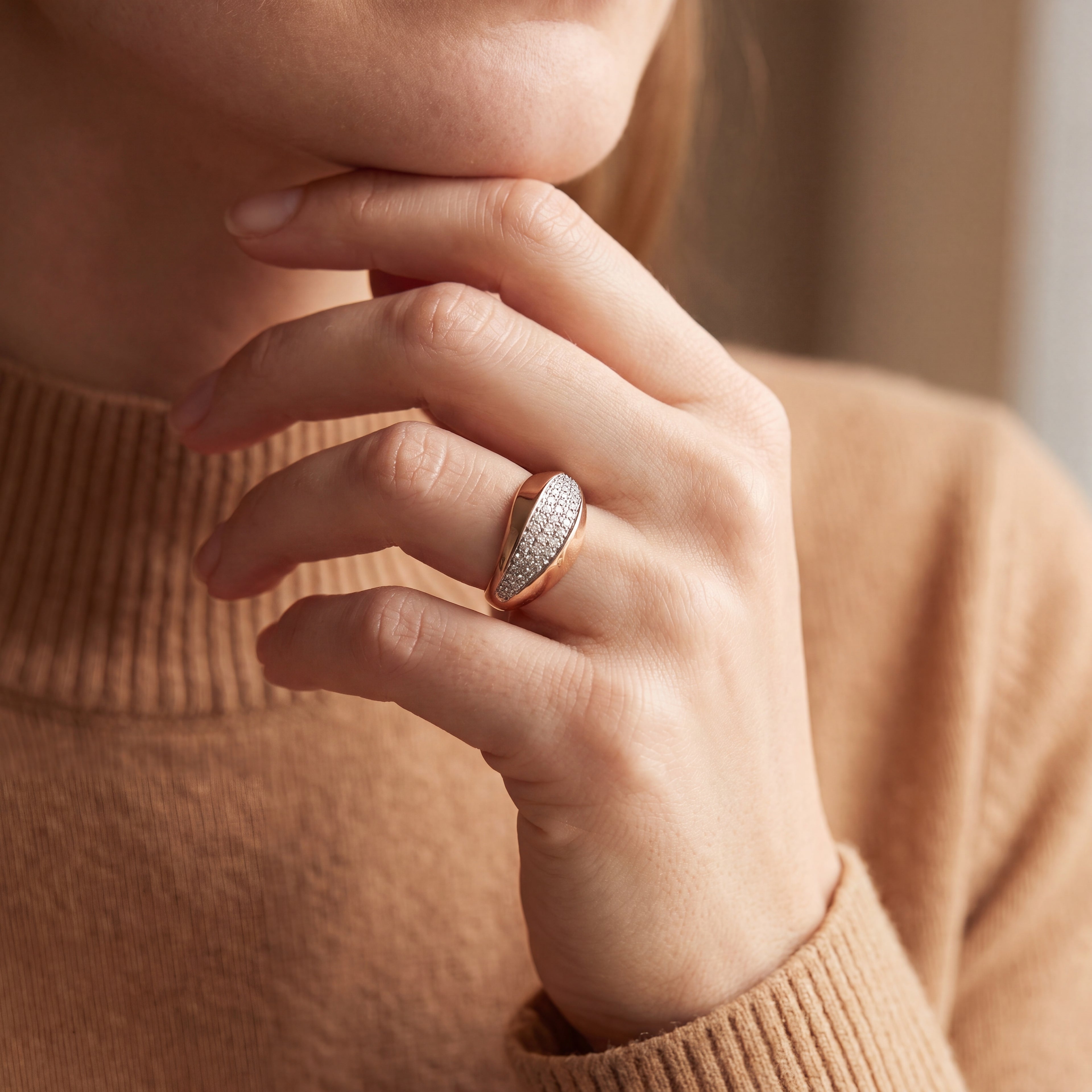 Rose Gold Multistone Ring with Brilliant Cut Diamonds